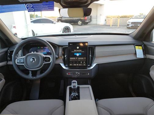 2026 Volvo XC90 B6 Plus 6-Seater