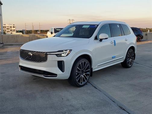 2026 Volvo XC90 B6 Plus 6-Seater