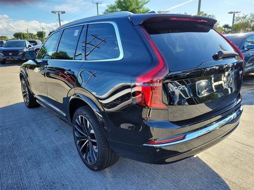 2026 Volvo XC90 Plug-In Hybrid T8 Plus 6-Seater