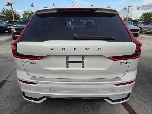 2026 Volvo XC60
