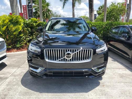 2024 Volvo XC90 B5 Core Bright Theme