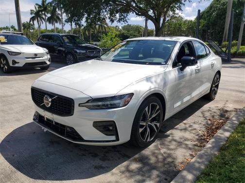2025 Volvo S60 B5 Core