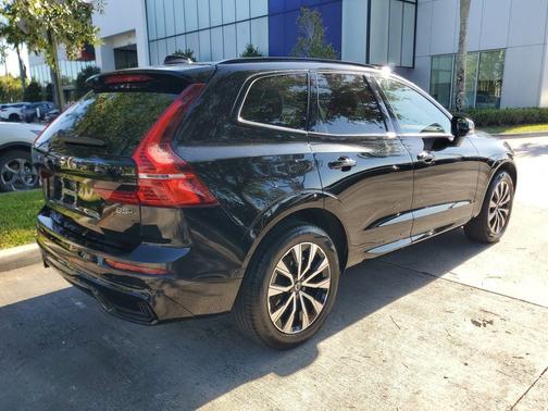 Black 2025 Volvo XC60 B5 Core