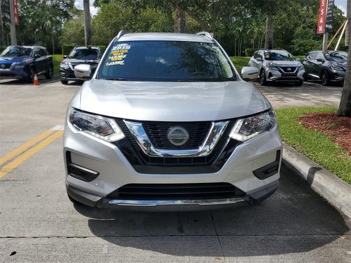 2018 Nissan Rogue SV