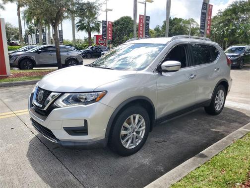 2018 Nissan Rogue SV