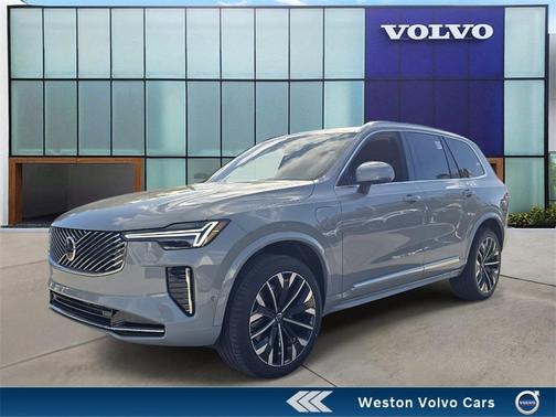 2025 Volvo XC90 Plug-In Hybrid T8 Ultra 7-Seater