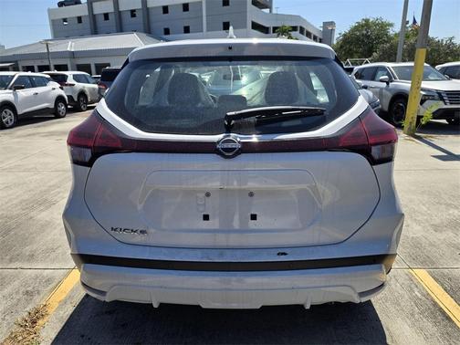 2025 Nissan Kicks Play S