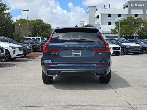 Denim Blue Metallic 2026 Volvo XC60 B5 Plus
