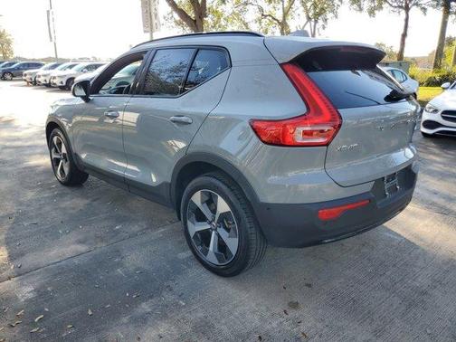 Metallic 2025 Volvo XC40 B5 Plus Dark Theme