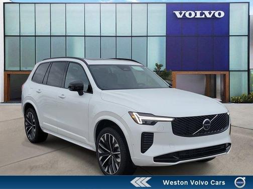 2026 Volvo XC90 B6 Ultra Dark Theme 7-Seater