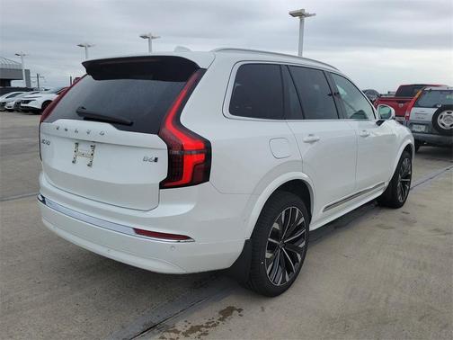 2026 Volvo XC90 B6 Plus 7-Seater