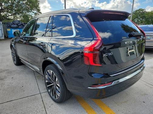 2026 Volvo XC90 Plug-In Hybrid T8 Ultra 7-Seater