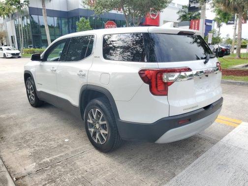 Summit White 2021 GMC Acadia SLE