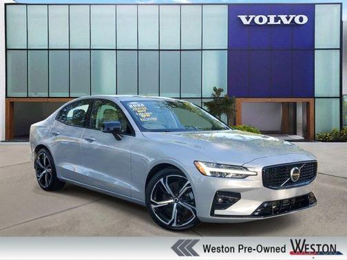 Silver 2025 Volvo S60 B5 Core