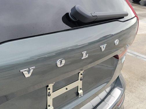 2026 Volvo XC60 B5 Core