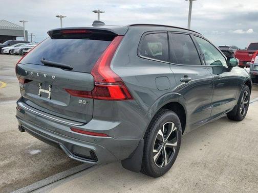 2026 Volvo XC60 B5 Core