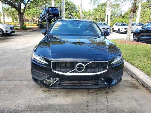 2020 Volvo S60 T5 Momentum