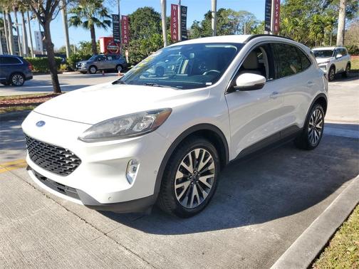 2020 Ford Escape Titanium Hybrid