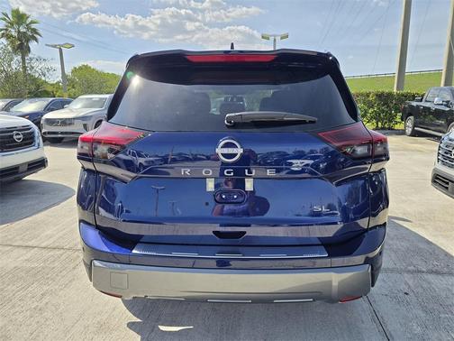 2025 Nissan Rogue SL
