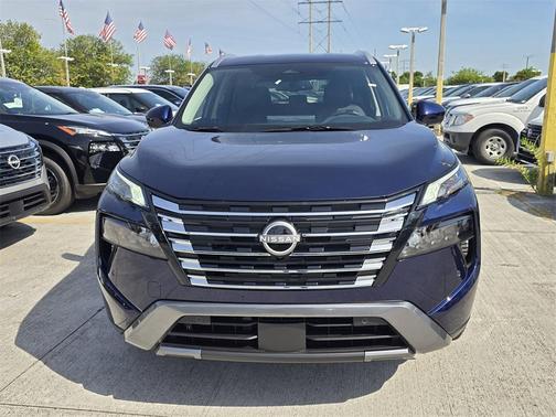 2025 Nissan Rogue SL