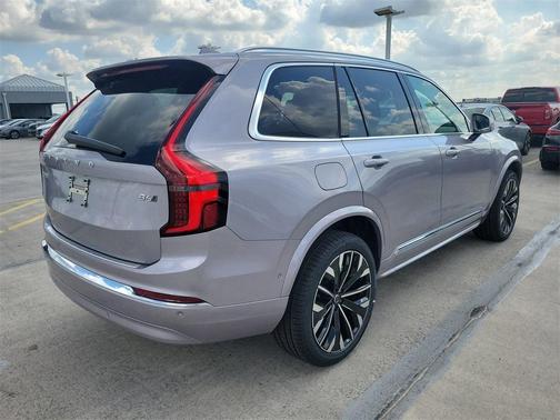 2026 Volvo XC90 B6 Ultra 7-Seater