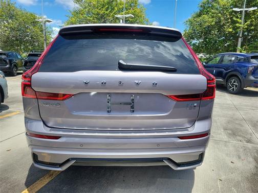 2026 Volvo XC60 T8 ULTRA