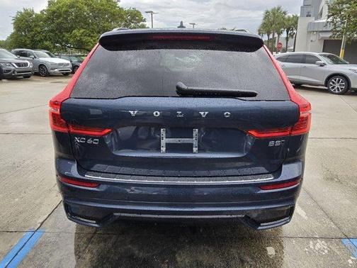 2025 Volvo XC60 B5 Plus
