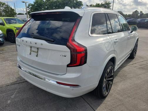 2026 Volvo XC90 Plug-In Hybrid T8 Core