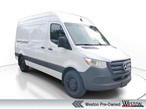 White 2025 Mercedes-Benz Sprinter 2500 144 WB