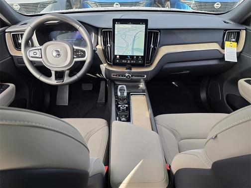 2026 Volvo XC60 T8 CORE
