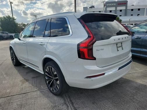 2026 Volvo XC90 Plug-In Hybrid T8 Core