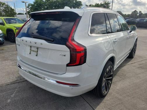 2026 Volvo XC90 Plug-In Hybrid T8 Core