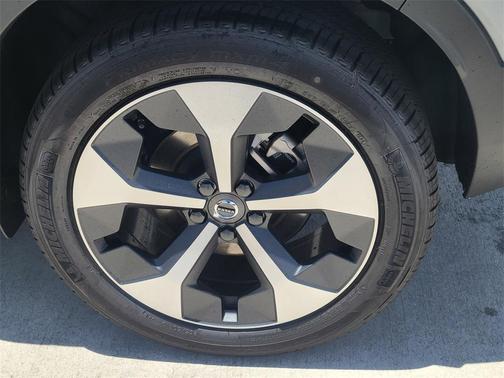 2026 Volvo XC40