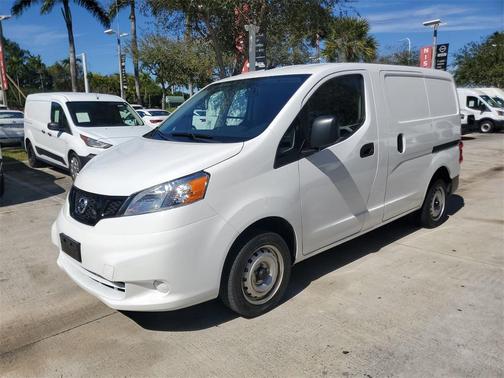 2021 Nissan NV200 S