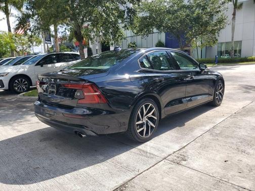 Black Stone 2019 Volvo S60 T5 Momentum