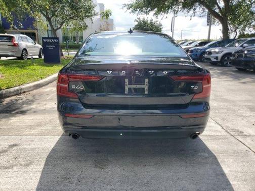 Black Stone 2019 Volvo S60 T5 Momentum