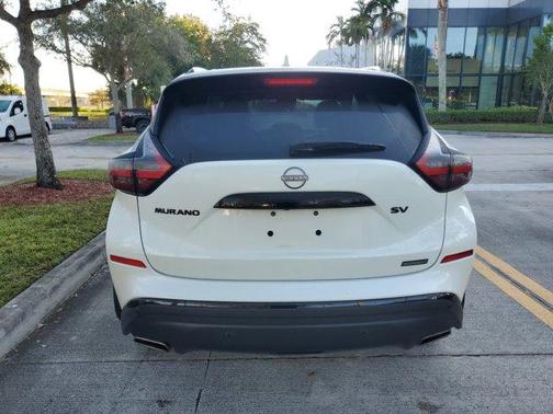 2023 Nissan Murano SV