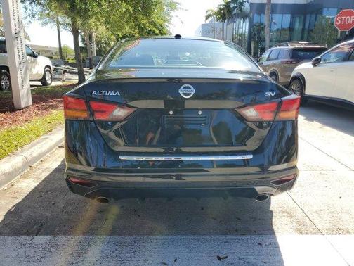 2021 Nissan Altima 2.5 SV
