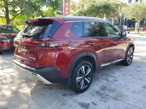 Scarlet Ember 2023 Nissan Rogue Platinum