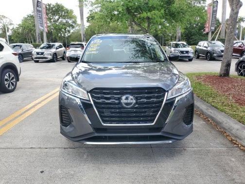 Gun Metallic 2023 Nissan Kicks S