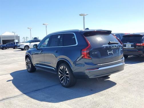 2026 Volvo XC90 B6 Plus 7-Seater