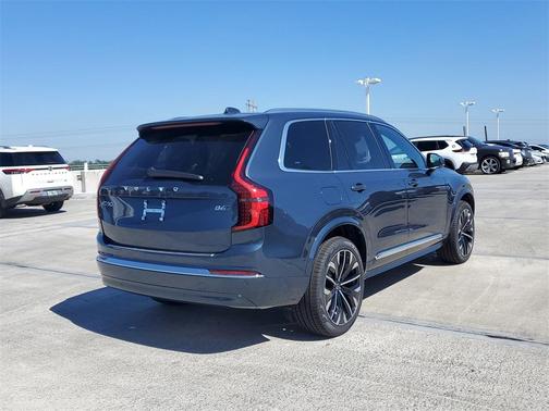 2026 Volvo XC90 B6 Plus 7-Seater