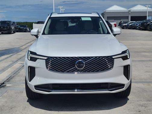 2026 Volvo XC90 B6 ULTRA