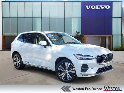 2023 Volvo XC60 B5 Plus Bright Theme