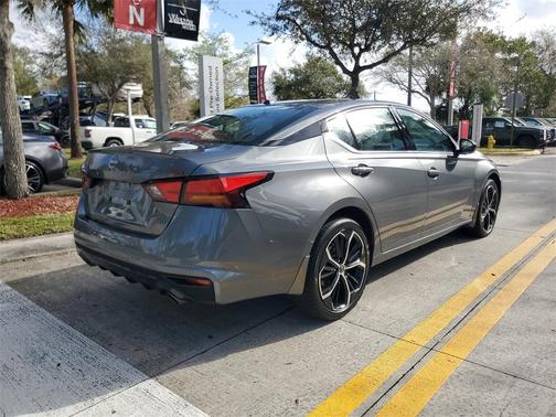 2025 Nissan Altima SR