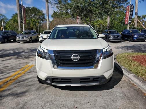 2022 Nissan Pathfinder Platinum