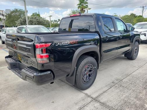 2025 Nissan Frontier PRO-4X