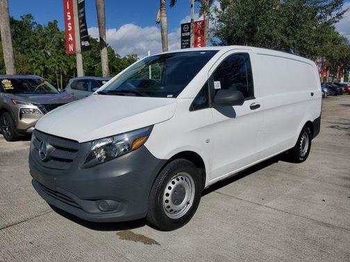2021 Mercedes-Benz Metris Base