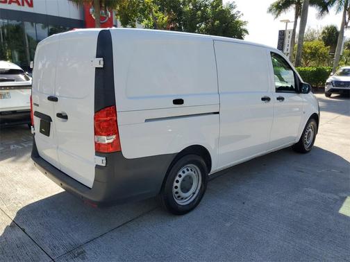 2021 Mercedes-Benz Metris Base