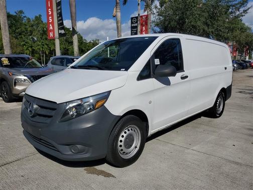 2021 Mercedes-Benz Metris Base